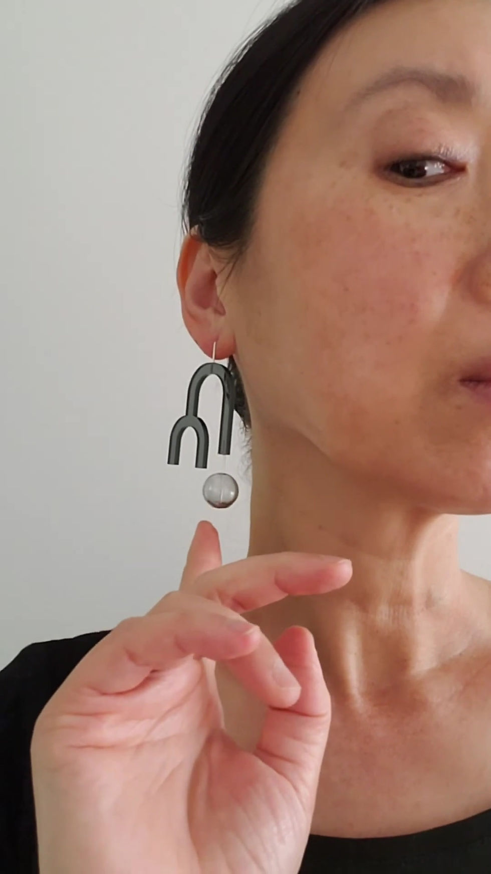Thumbnail: Flow Earrings_Blk