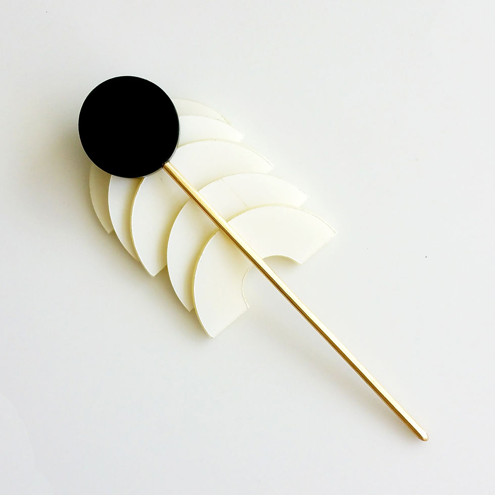 Thumbnail: Circle Bun Pin