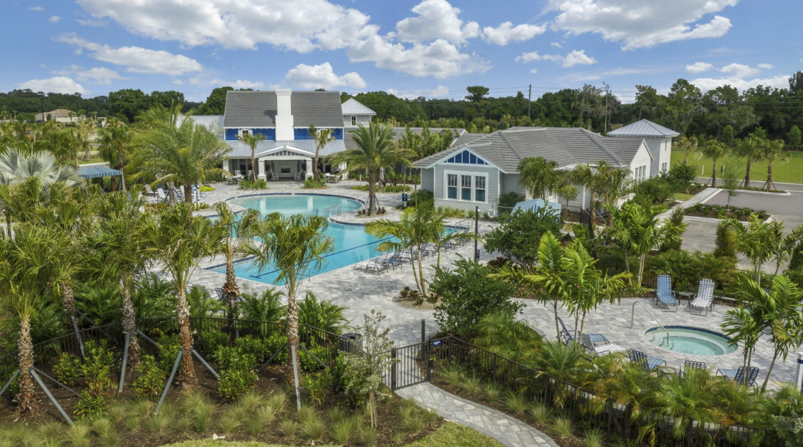 Canoe Creek amenity center wide view in Parrish, Florida