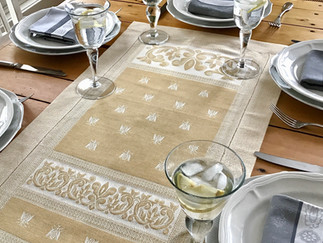 Italian Jacquard Yellow Bee Table Runner