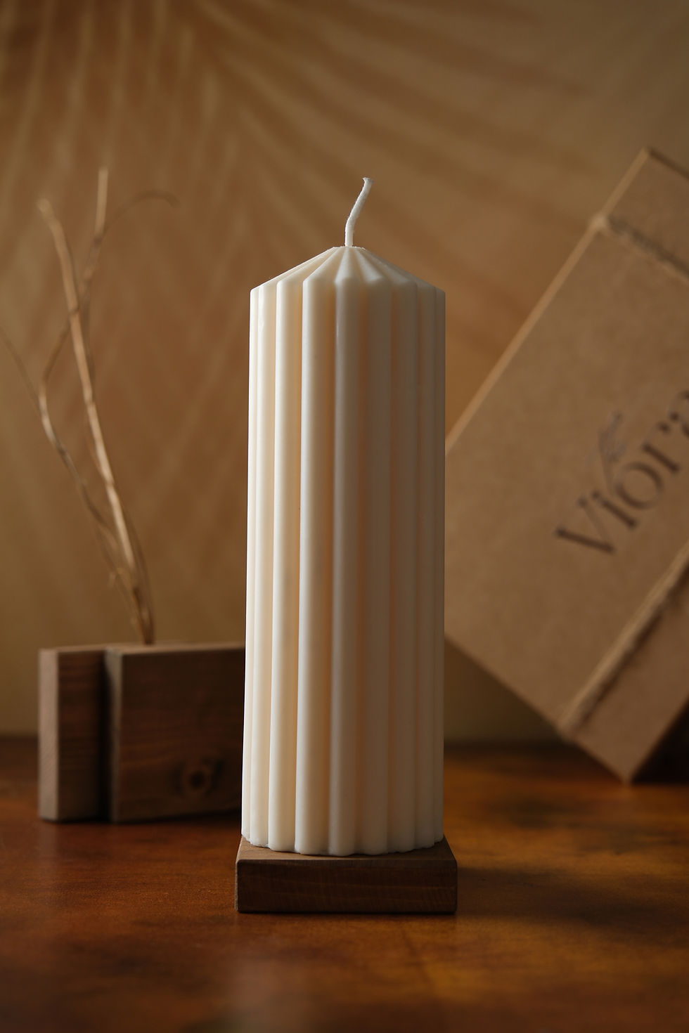 Küçük resim: Ivory Pillar