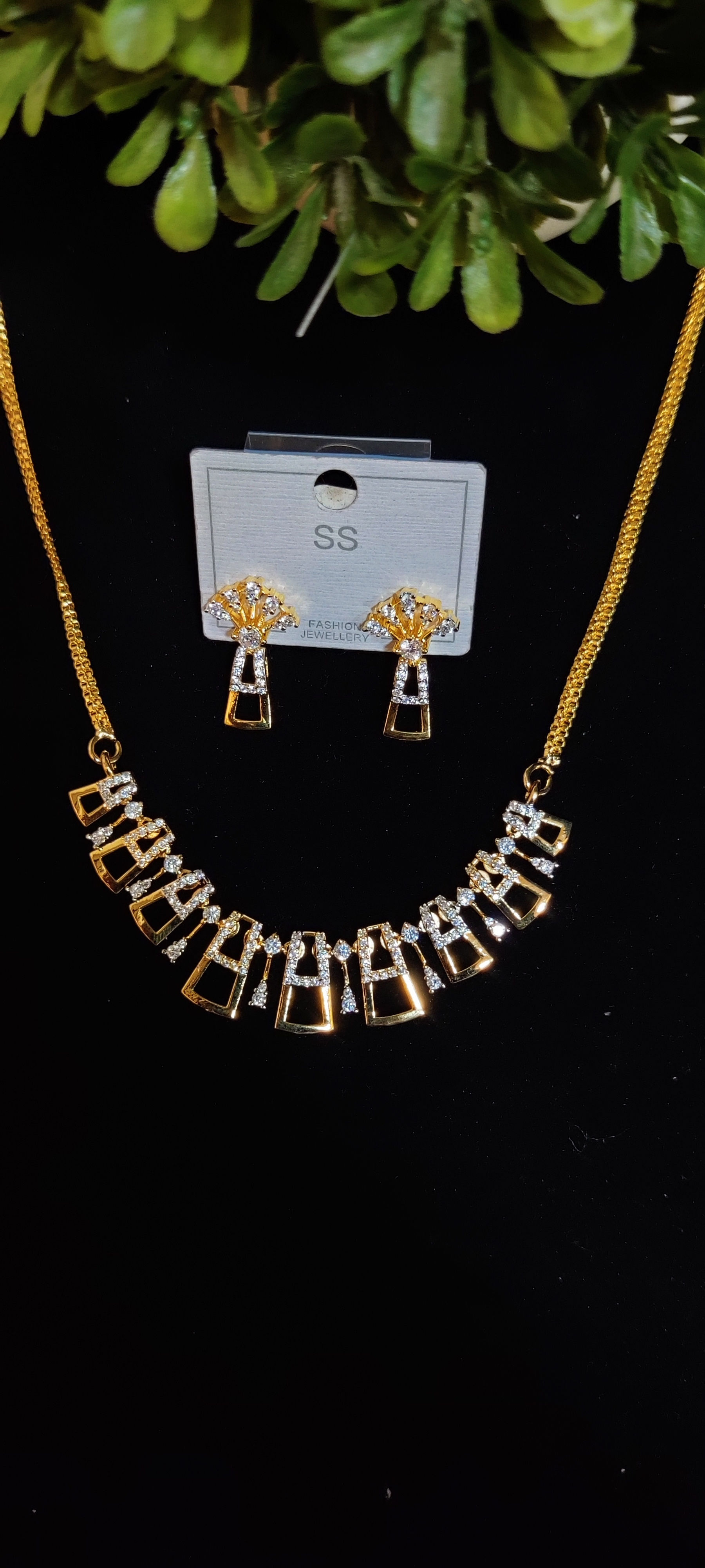 AD pendant set
