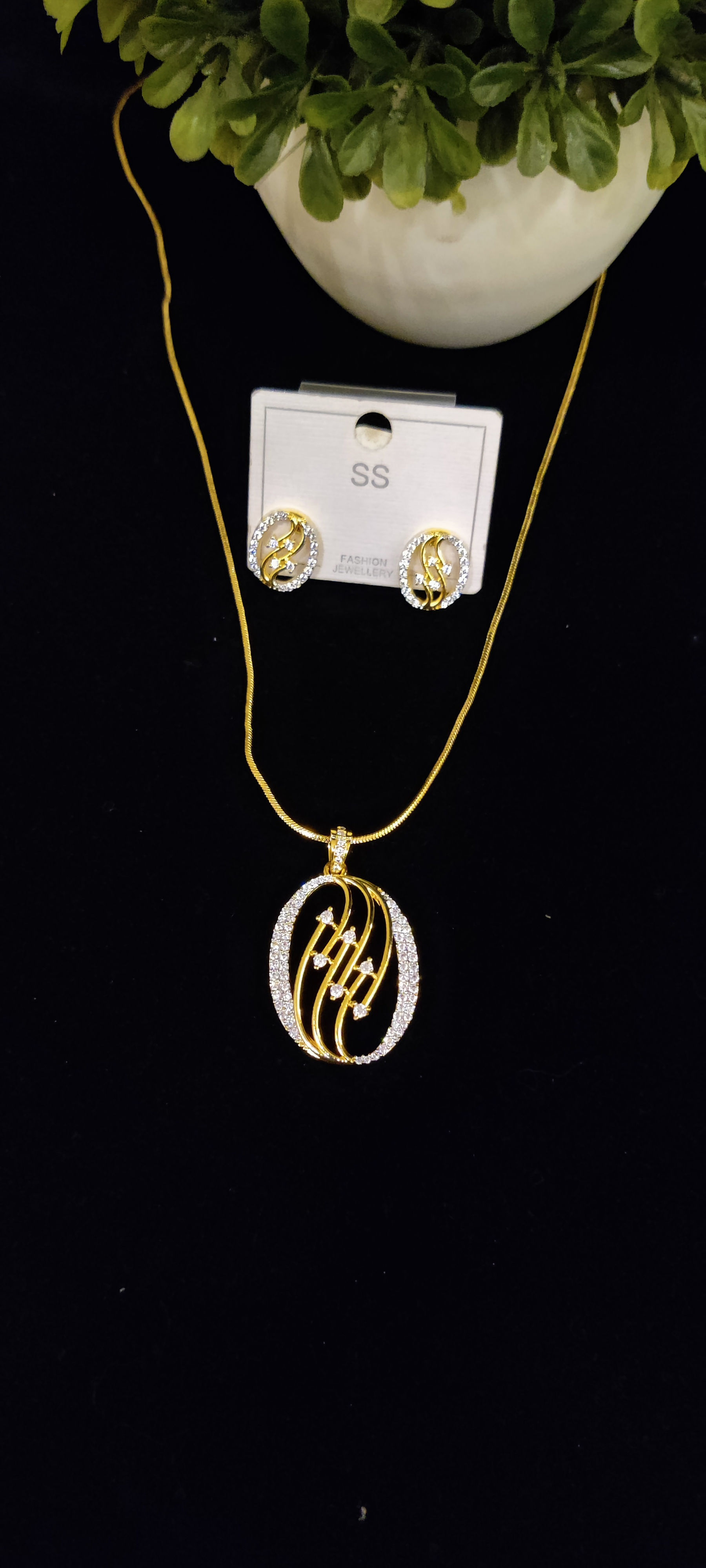 AD pendant set