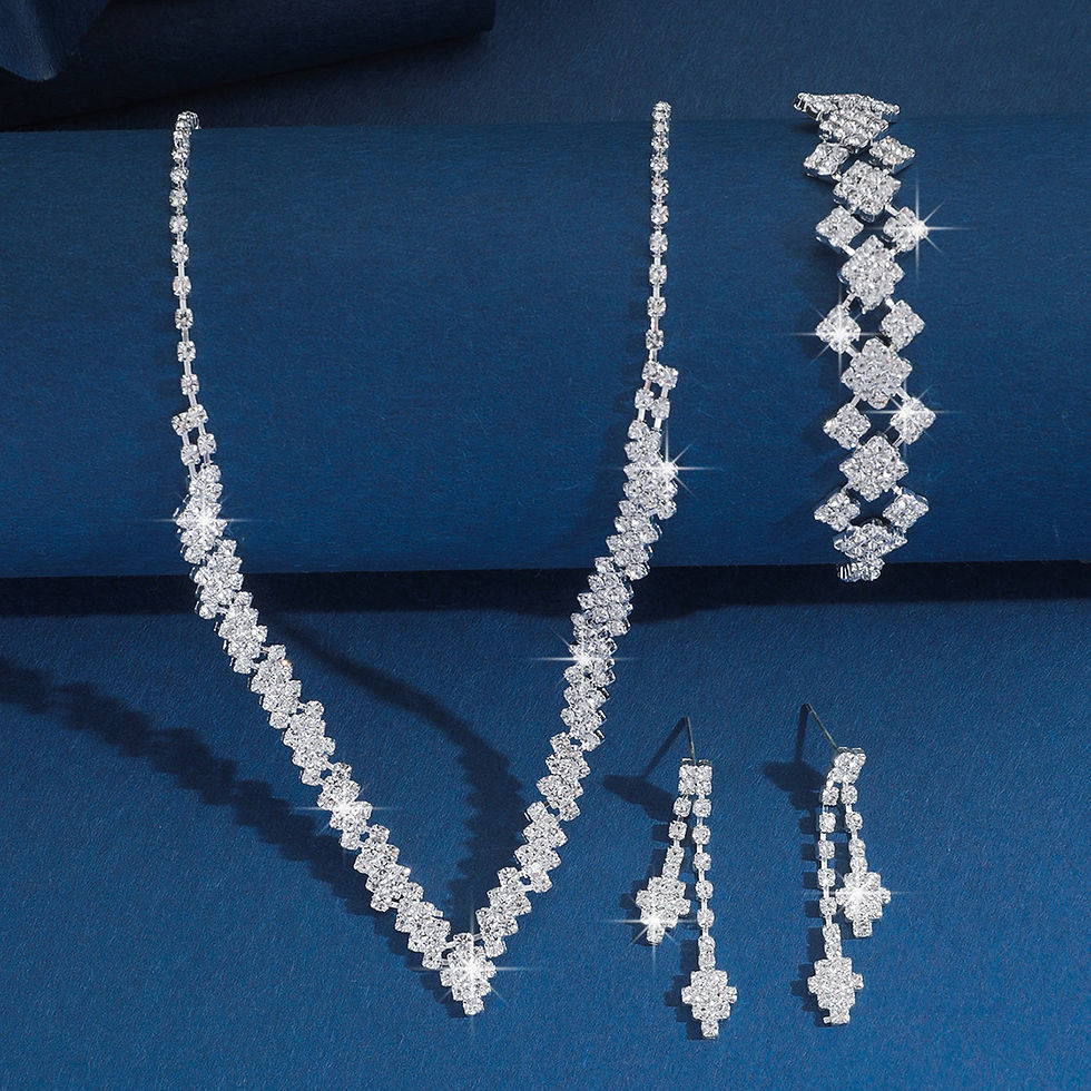 Thumbnail: Women’s Silver-Tone Rhinestone Tassel Jewellery Set 