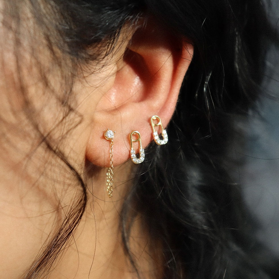 Thumbnail: Safety-Pin 18k Gold 925 sterling silver stud earrings