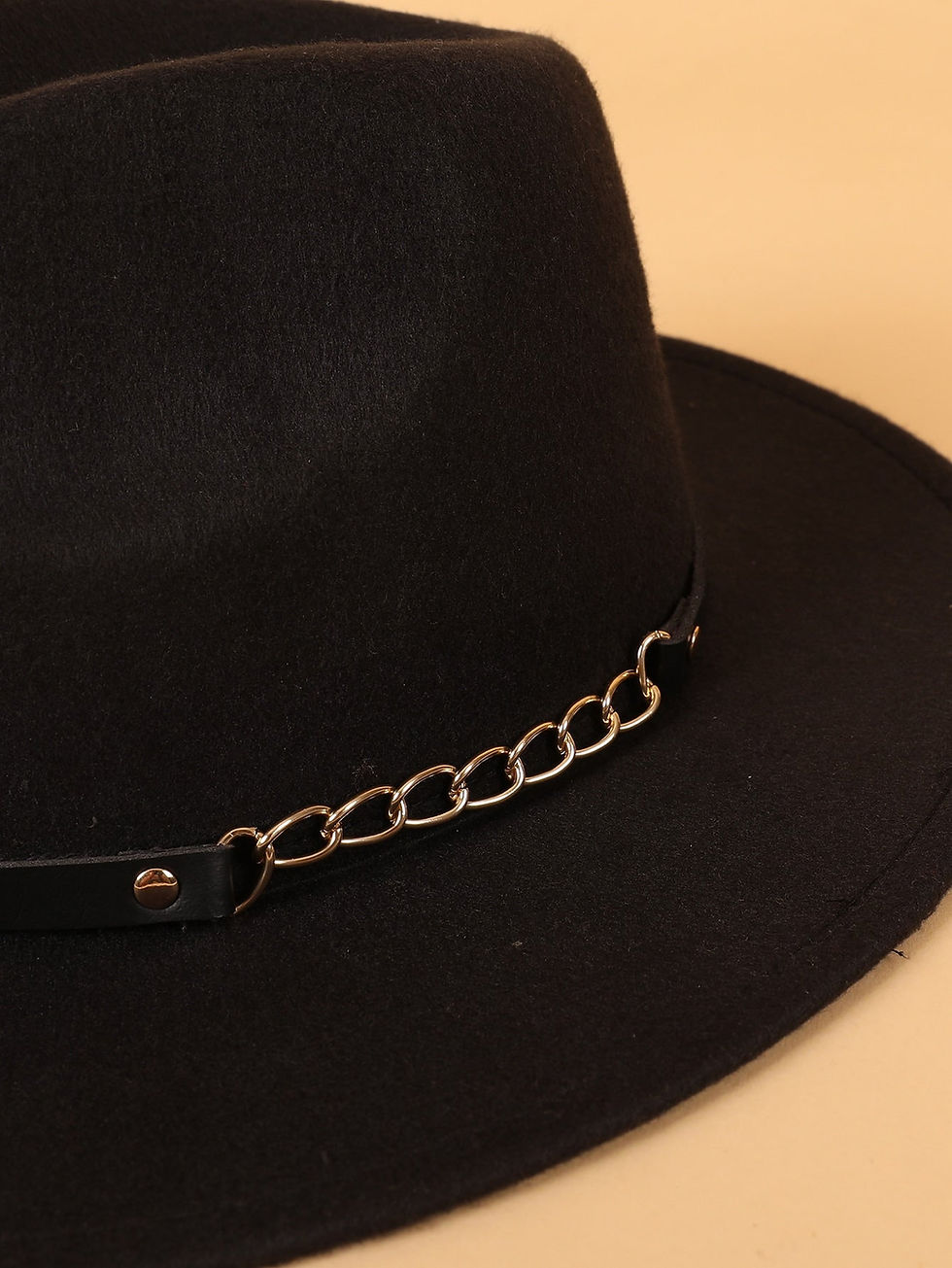 Miniatura: Let's Link Up Belted Chain Fedora Hat (Black)