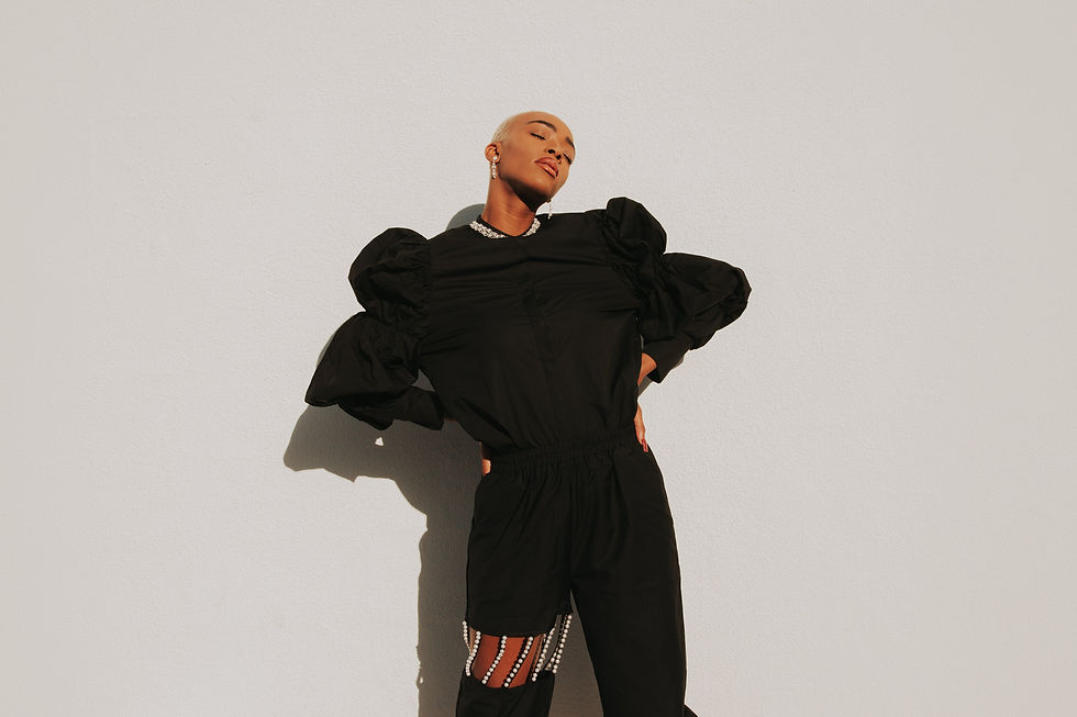 Miniatura: Daoko Pleated Puff Long Sleeve Shirt - Black