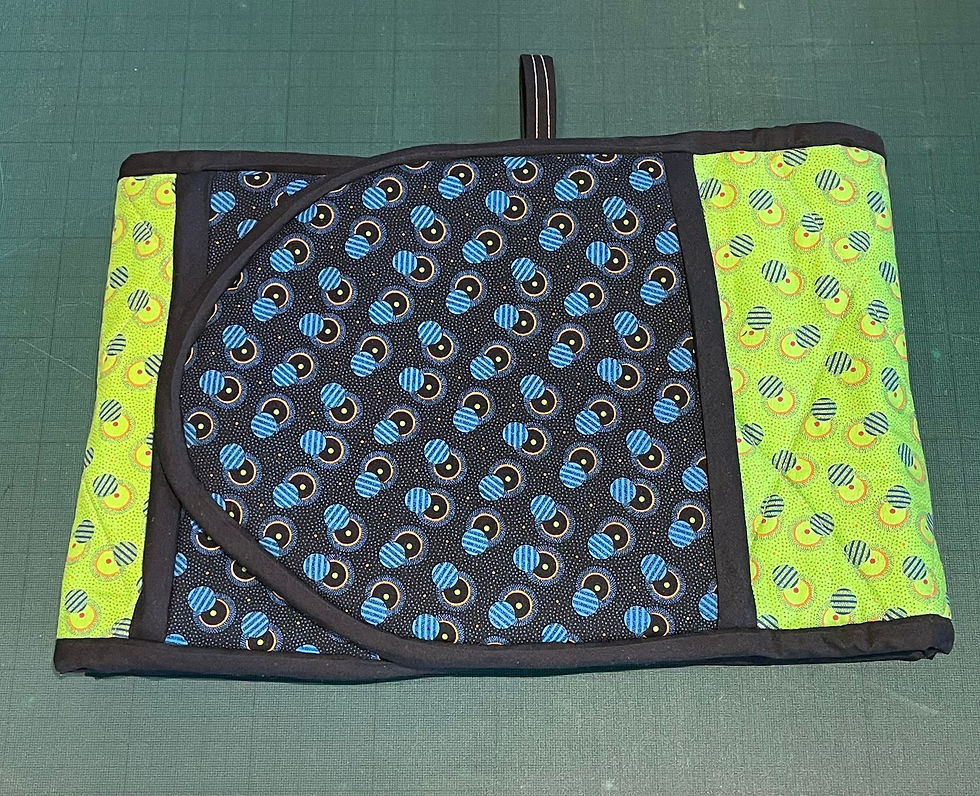 Handmade Shweshwe oven gloves using authentic South African cotton fabric