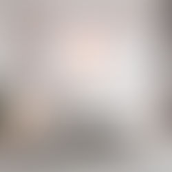 Traumhafte Farbakzente – Abstrakte Designs für dein perfektes Schlafzimmer