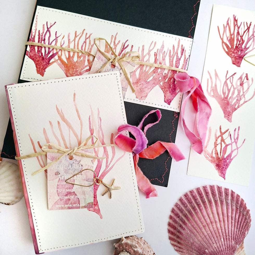 Miniatura: Taccuino dipinto e cucito a mano, Corallo, carta riciclata, 9x14 + Segna pagina 