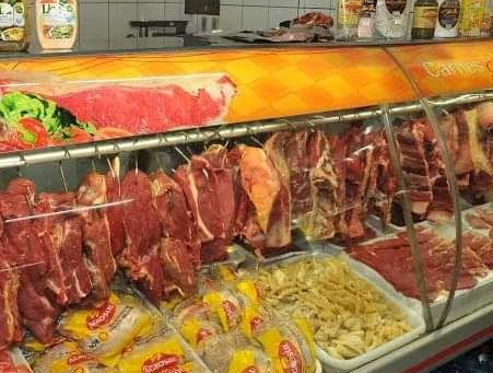 Liberada venda de carne de aves e derivados a granel em açougues e fiambrerias no RS