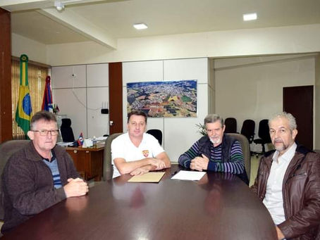 Três Passos e Crissiumal assinam convênio para construir ponte de concreto sobre Rio Lajeado Grande
