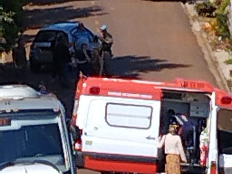 Acidente envolvendo carro e moto em Miraguaí