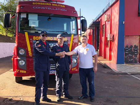 Corpo de Bombeiros de Três Passos recebe novo caminhão para combate a incêndios