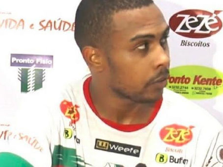 Agressor de árbitro Rodrigo Crivellaro, William Ribeiro é suspenso do futebol por dois anos