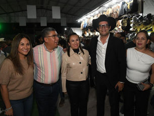¡Soledad se une a la fiesta y tradición en la FENAPO 2025!