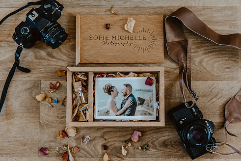 Cornwall Wedding Photographer.png