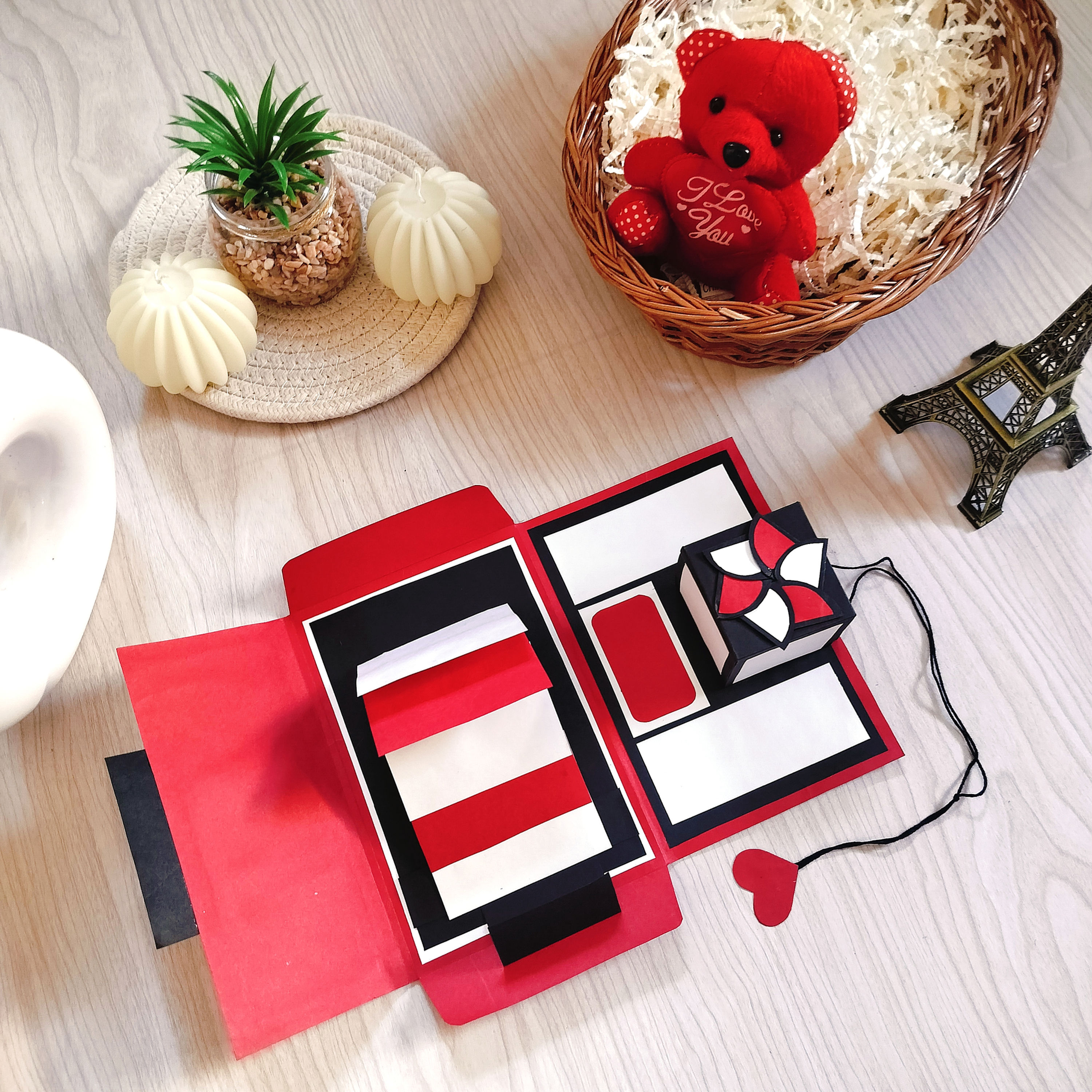 SURPRISE WATERFALL AND GIFT BOX SCRAPBOOK