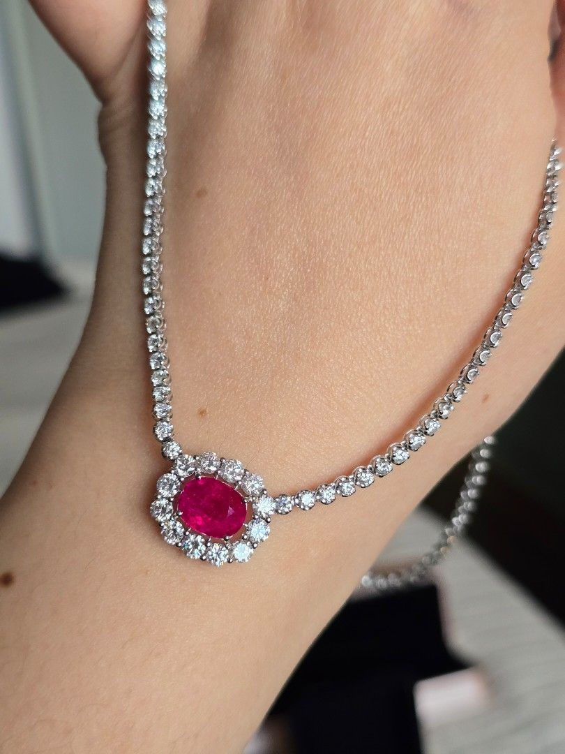 Thumbnail: 2.91ct Unheated Burma Ruby (Intense red) Necklace