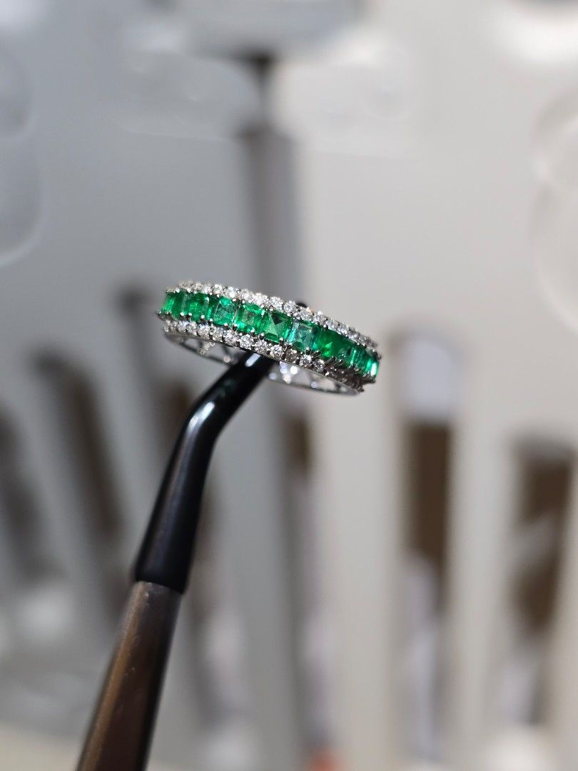Thumbnail: 0.74ct Colombia Emerald Ring