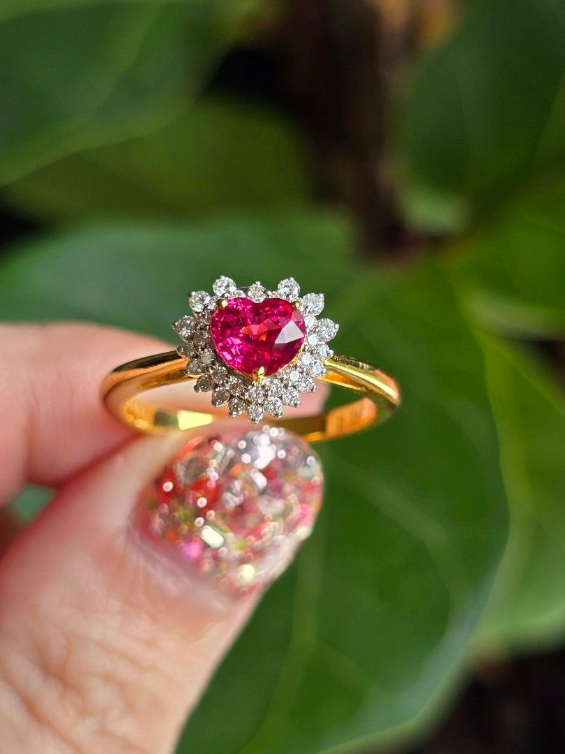 Thumbnail: 0.75ct Unheated Burma Spinel Ring