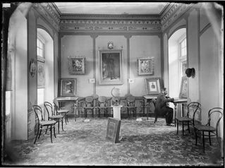 SALÓN DE LECTURA DE LA BIBLIOTECA MUNICIPAL