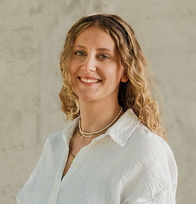 Corina Melzer web.jpg