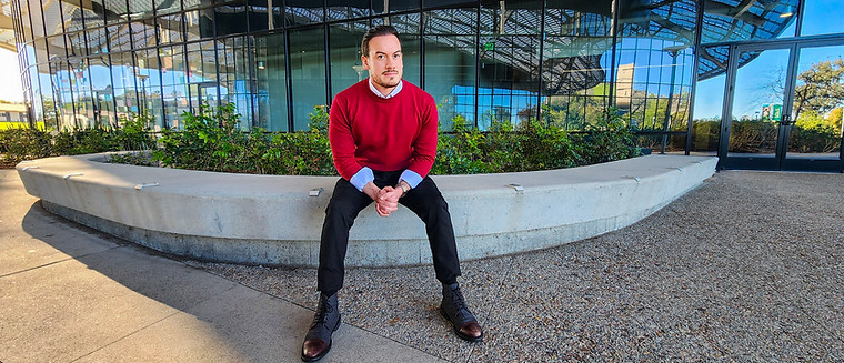 Photo of Dr. Daniel Higuera