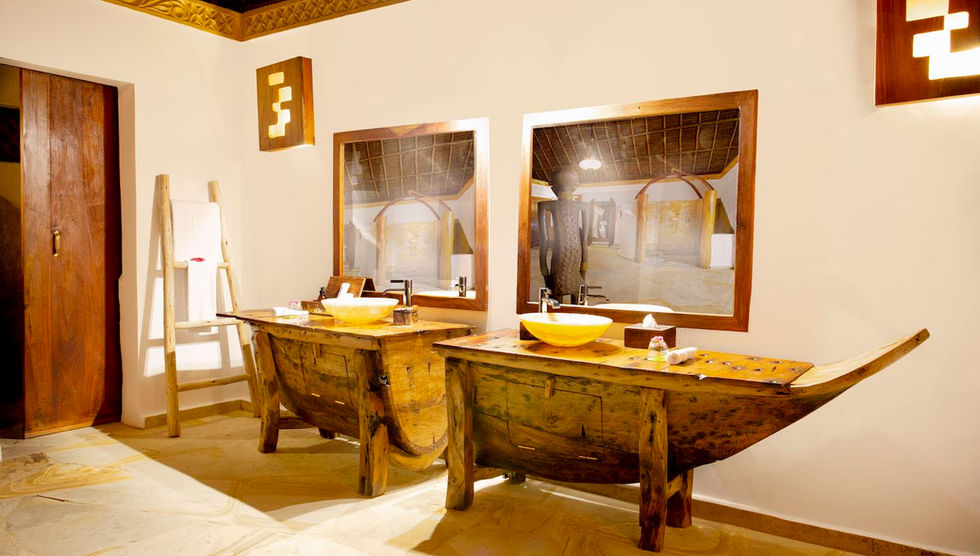 Strong and unique pieces of design make the couple's stay more pleasant and exclusive. 