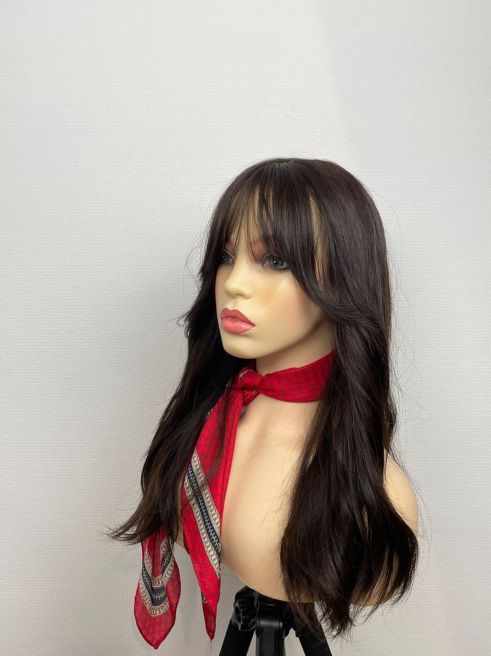 Thumbnail: "ANDIE avec frange" SILK-TOP WIG cheveux européens  : S/M, 53cm (2