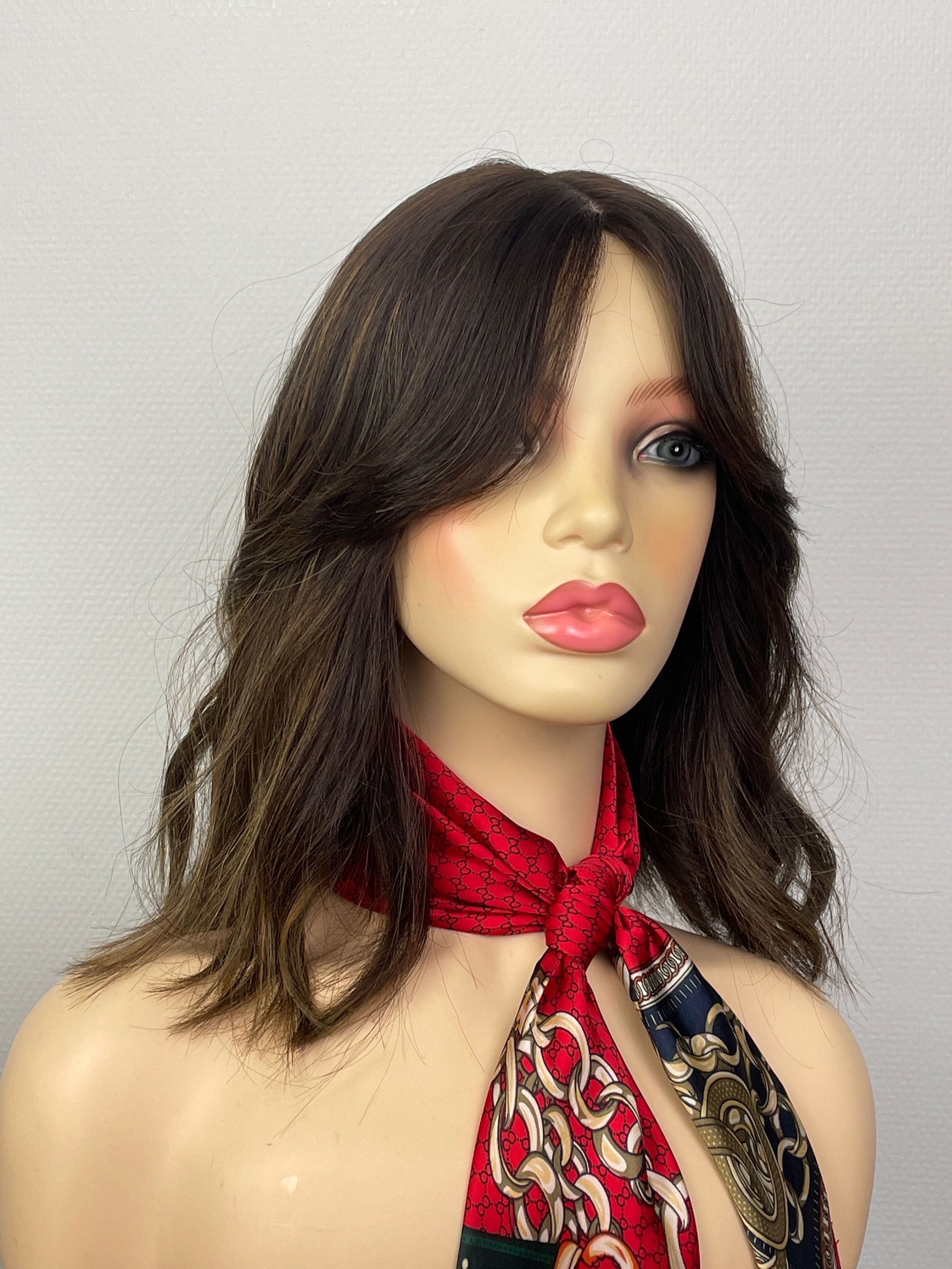 "DARK ARYA avec frange" SILK-TOP WIG cheveux européens :S, 39cm(15’)