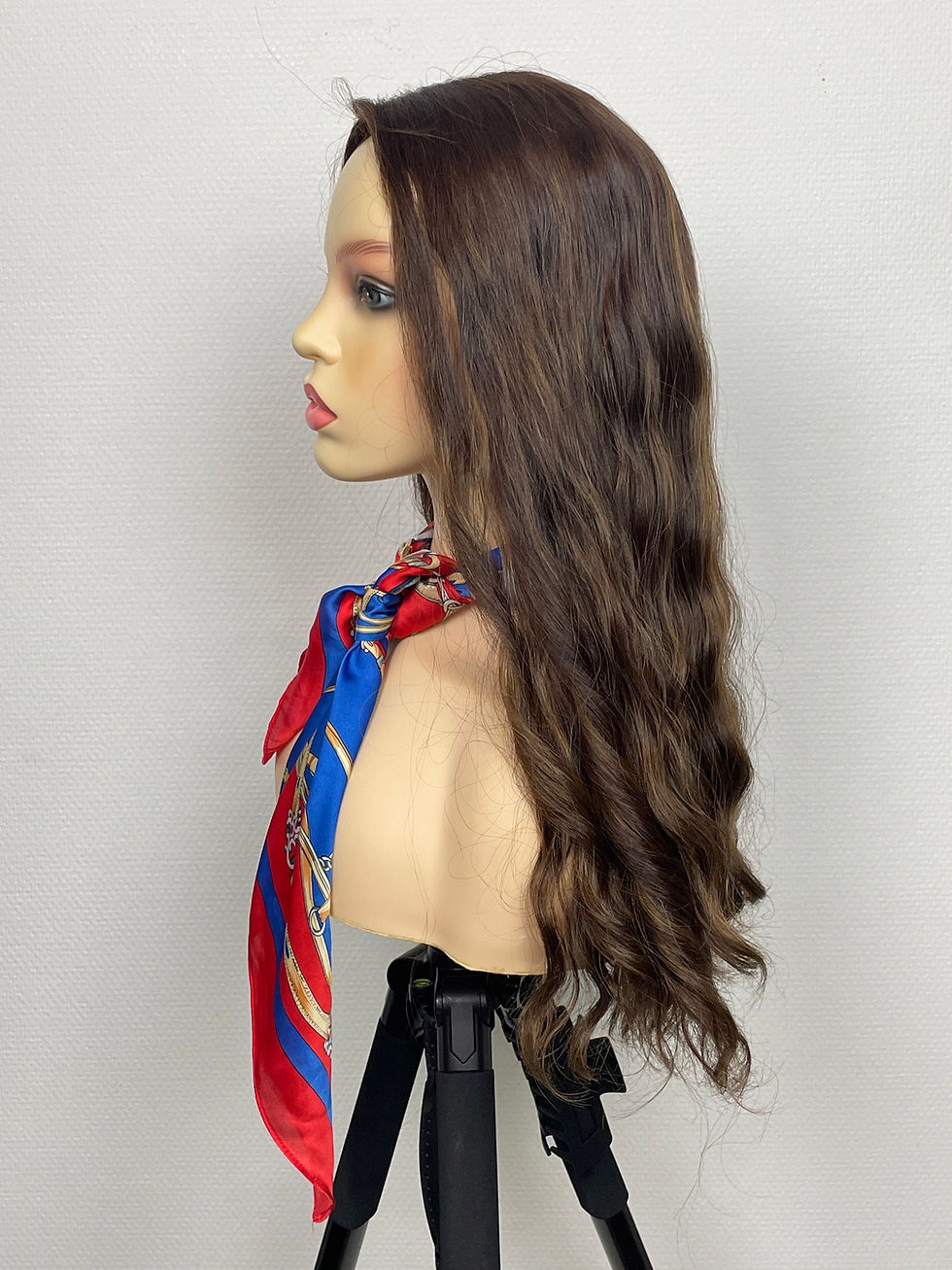 Thumbnail: "ARYA WAVY" TOPPER cheveux européens  : 8x8, 56cm, (22'')