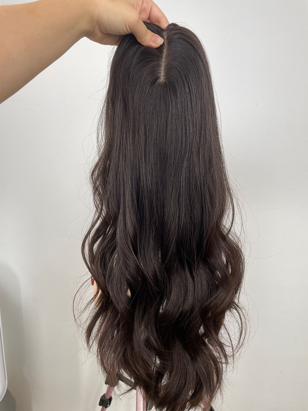 Thumbnail: "ANDIE"  TOPPER cheveux européens: 8x8, 53cm (21")