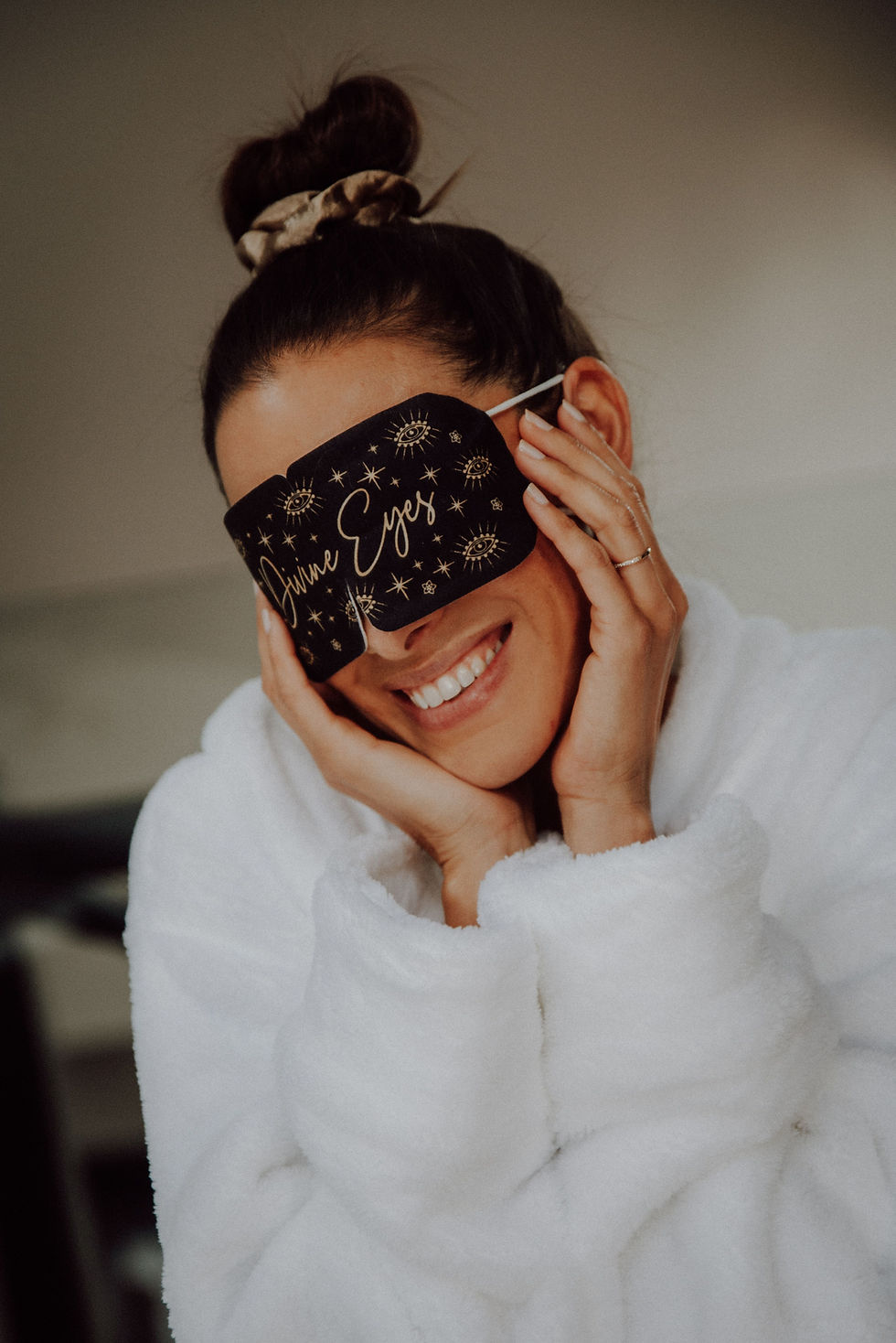 Thumbnail: Divine Eyes - Self heating eye mask box of 7