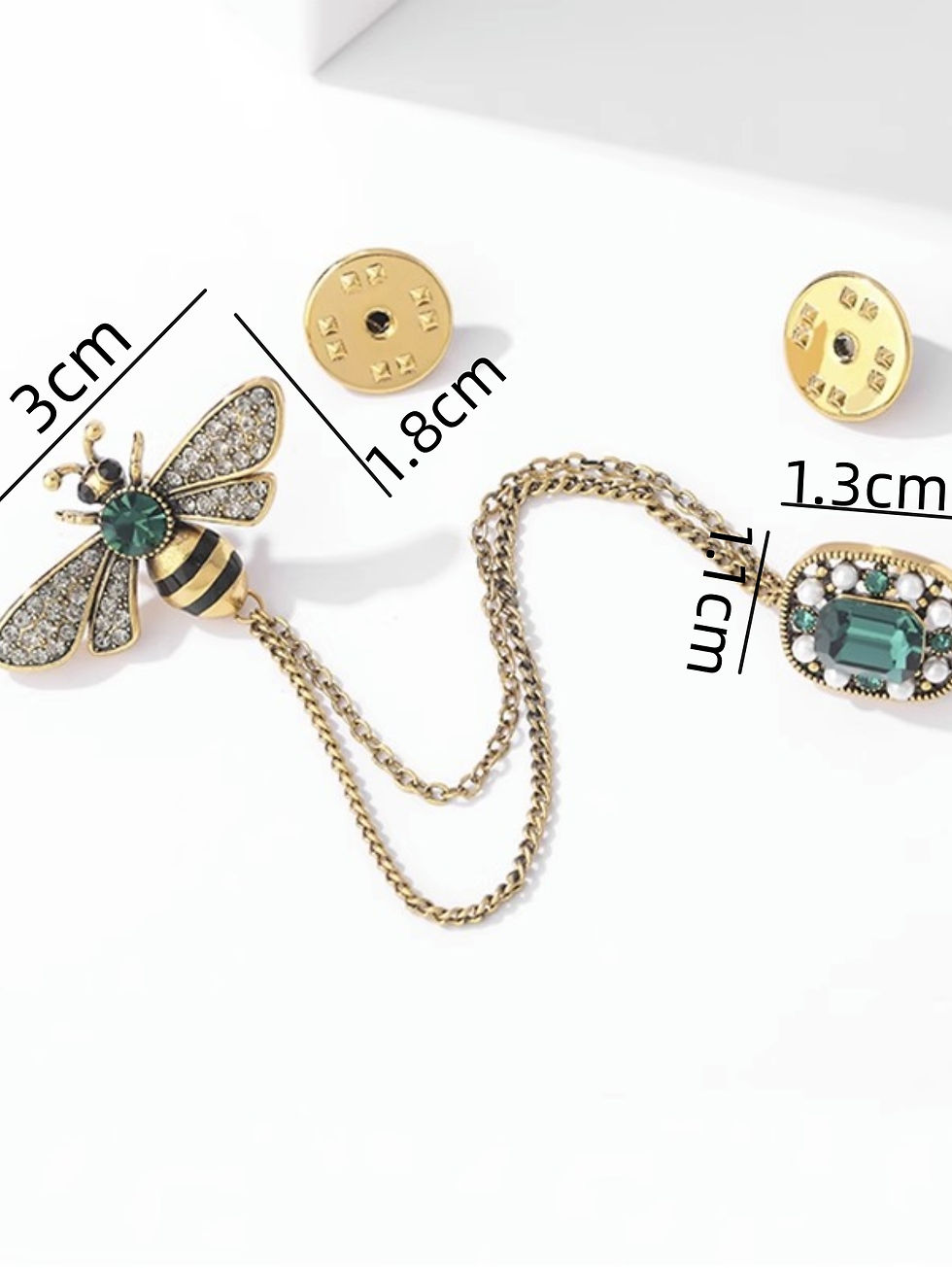 Thumbnail: Piece Of Bee Crystal Tassel Women's Brooch Sweater With A Unique And Luxurious