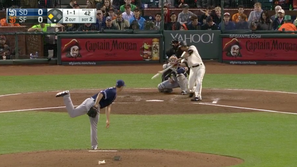 Bumgarner Fans Nine, Giants Squeak by Padres