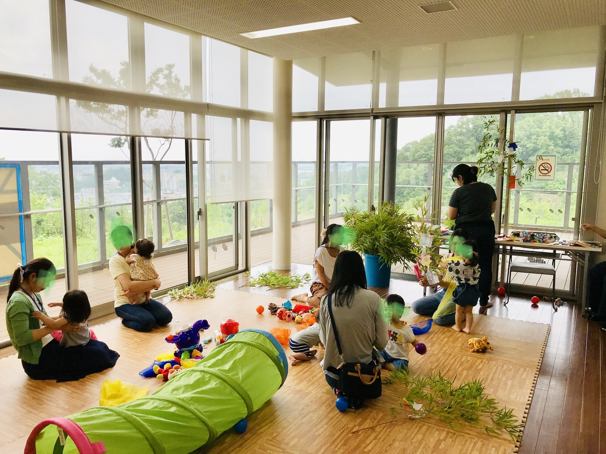育児 にじいろひろば 彩都 オープンスペース 育児 にじいろひろば 彩都 オープンスペース