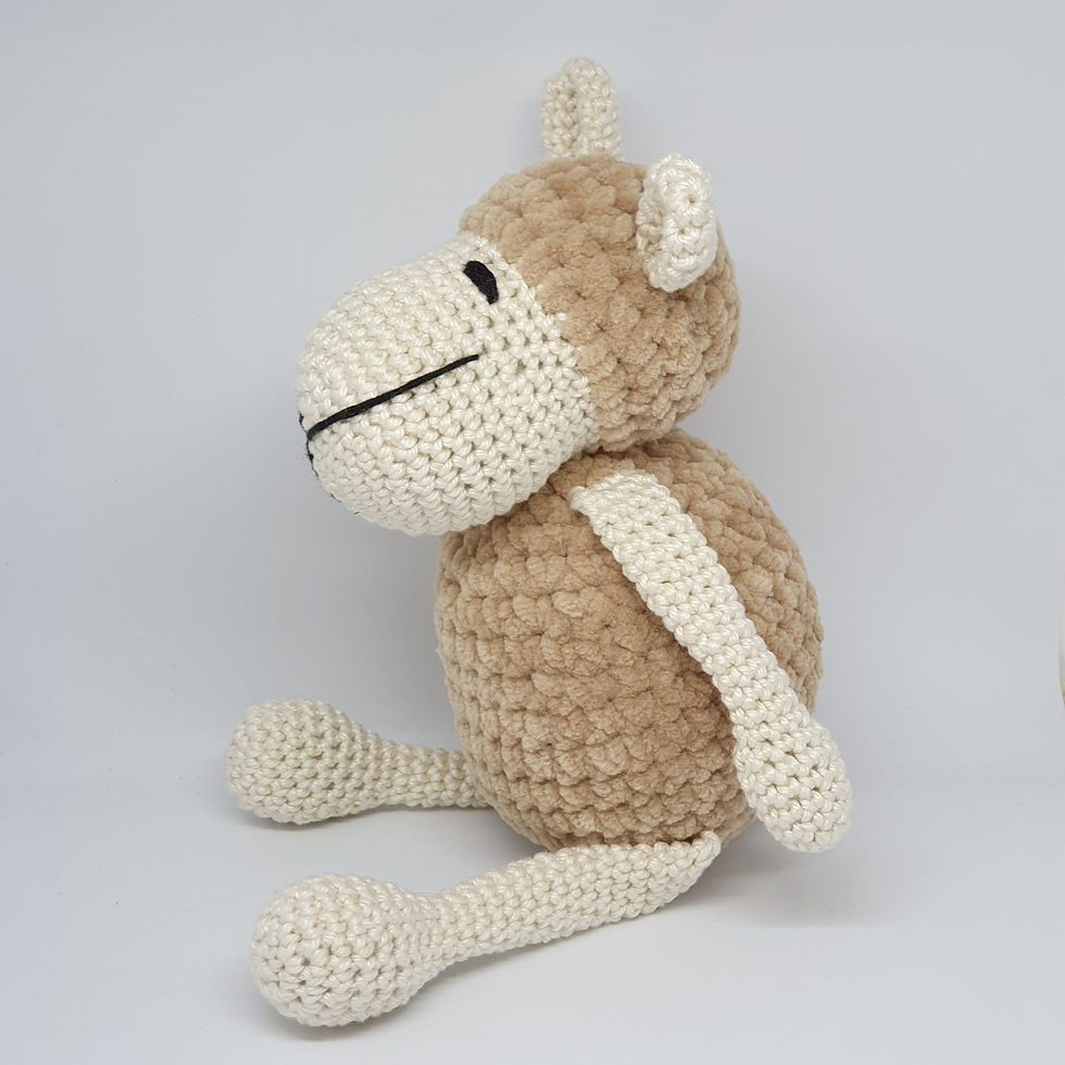 תמונה ממוזערת: בובת כבשה סרוגה בעבודת יד  חום בהיר ושמנת | כבשה סרוגה | כבדה אמיגורומי