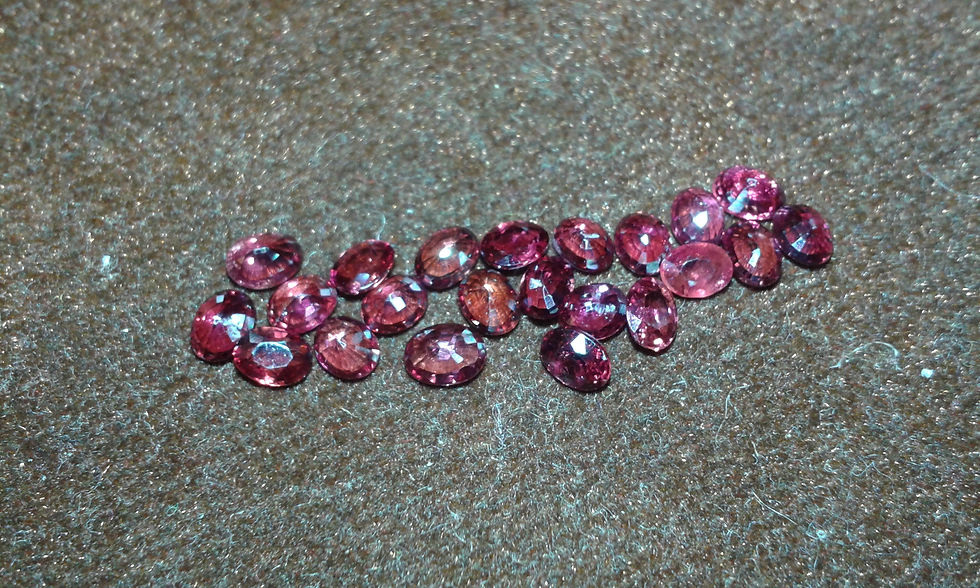 4.72cts mixed lot untreated oval faceted loose 4mmX3mm rubies/sapphires