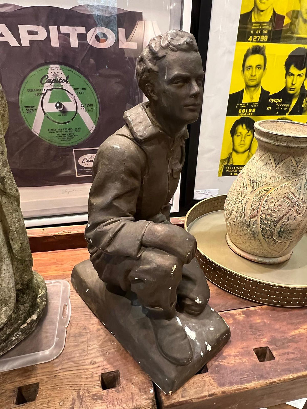 Thumbnail: Chalk Sculpture of Airman by C Thomas