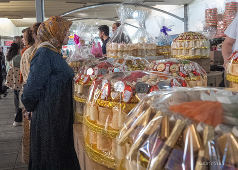 The Fatiha-Tui: Exchanging traditional Tashkent gift baskets to celebrate a bride’s acceptance