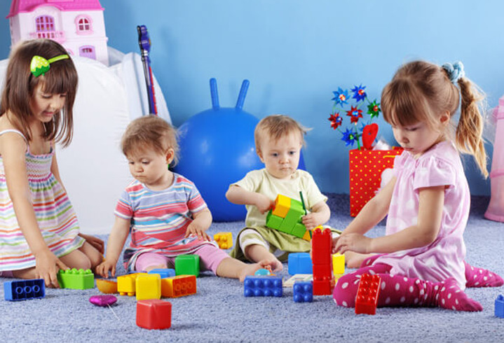 niños-con-juguetes.jpg