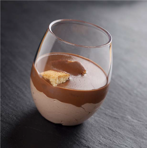 Verre mousse nucciola et canistrelli