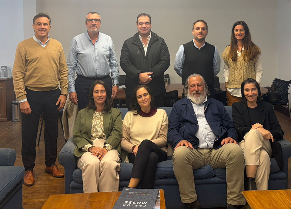Ing. Fernando Mesner (DUCSA), Marcelo Otero (CARRAU & Cía.), Lars Valentini (BENCO SA), Ing. Patricia Bessio (DISA Montevideo S.A.), Patricia Modernell (LIDERMIND S.A.) Ing. Viviana Flachsland (ANCAP), Christian Mazzilli (DUCSA) y Daniel Acebal (DISA Montevideo S.A.) Karina Cechi (CCSUY).