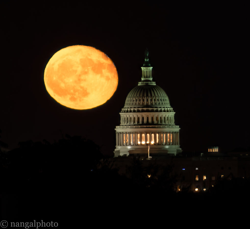 Moonrise; Full moon; U.S. Capitol; Washington, DC