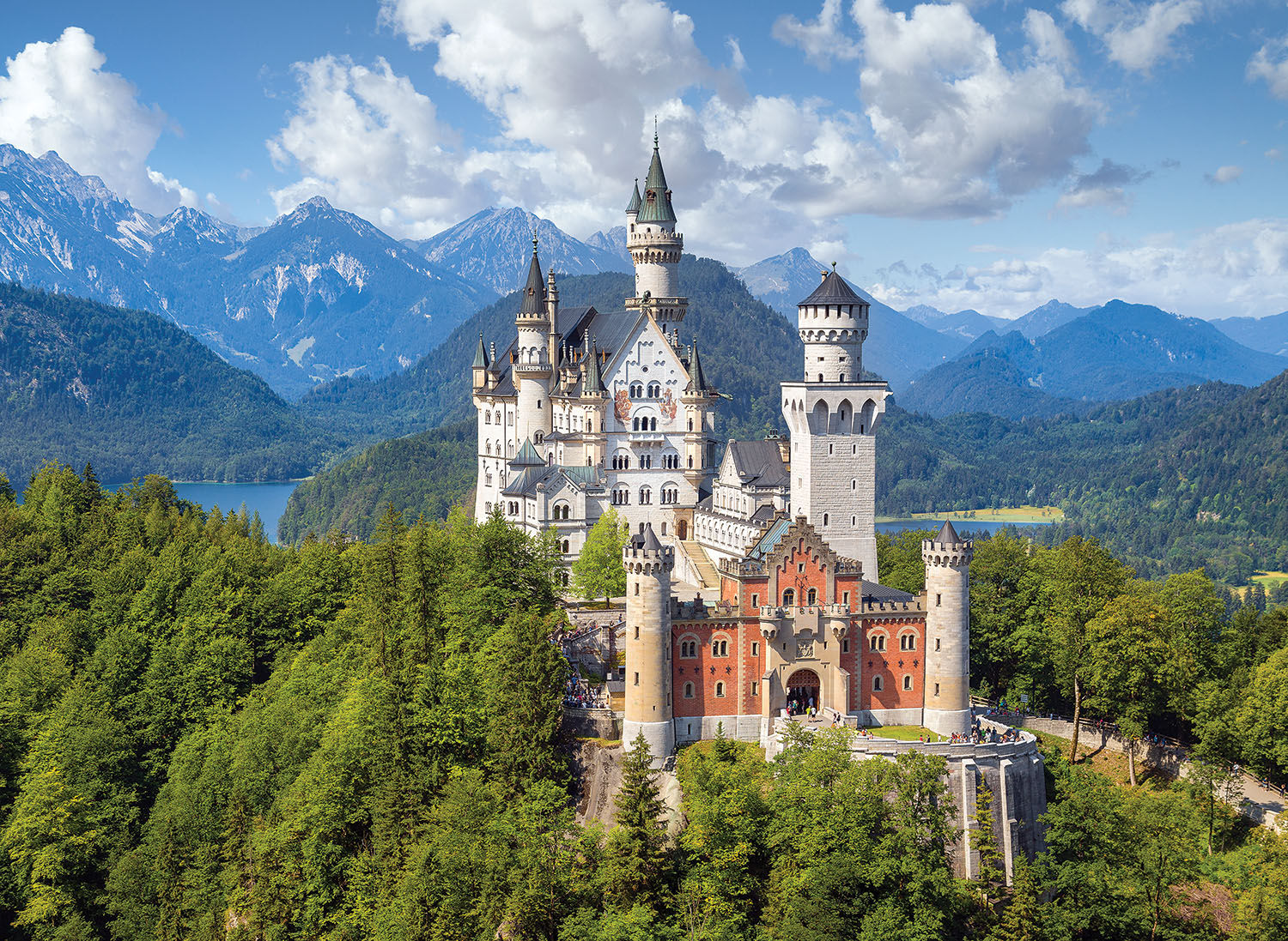 400-032 The Castle of Neuschwanstein in Germany