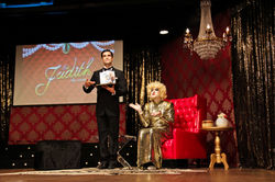 A Tia Judith faz o seu merchan