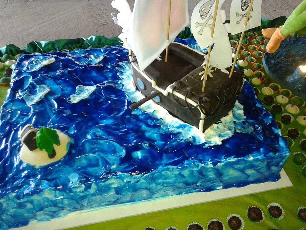Miniatura: Bolo Peter Pan com chantilly e pasta de leite em pó.