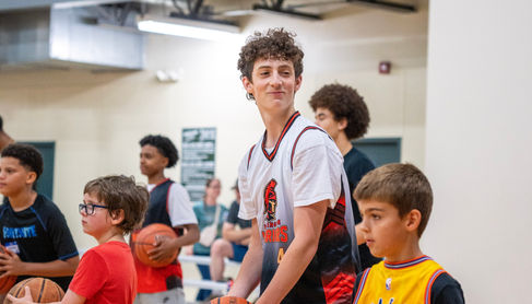 The Bloomington Warriors is a travel basketball and leadership development program for youth in the midwest. Seasoned players host a summer youth basketball clinic for young athletes.