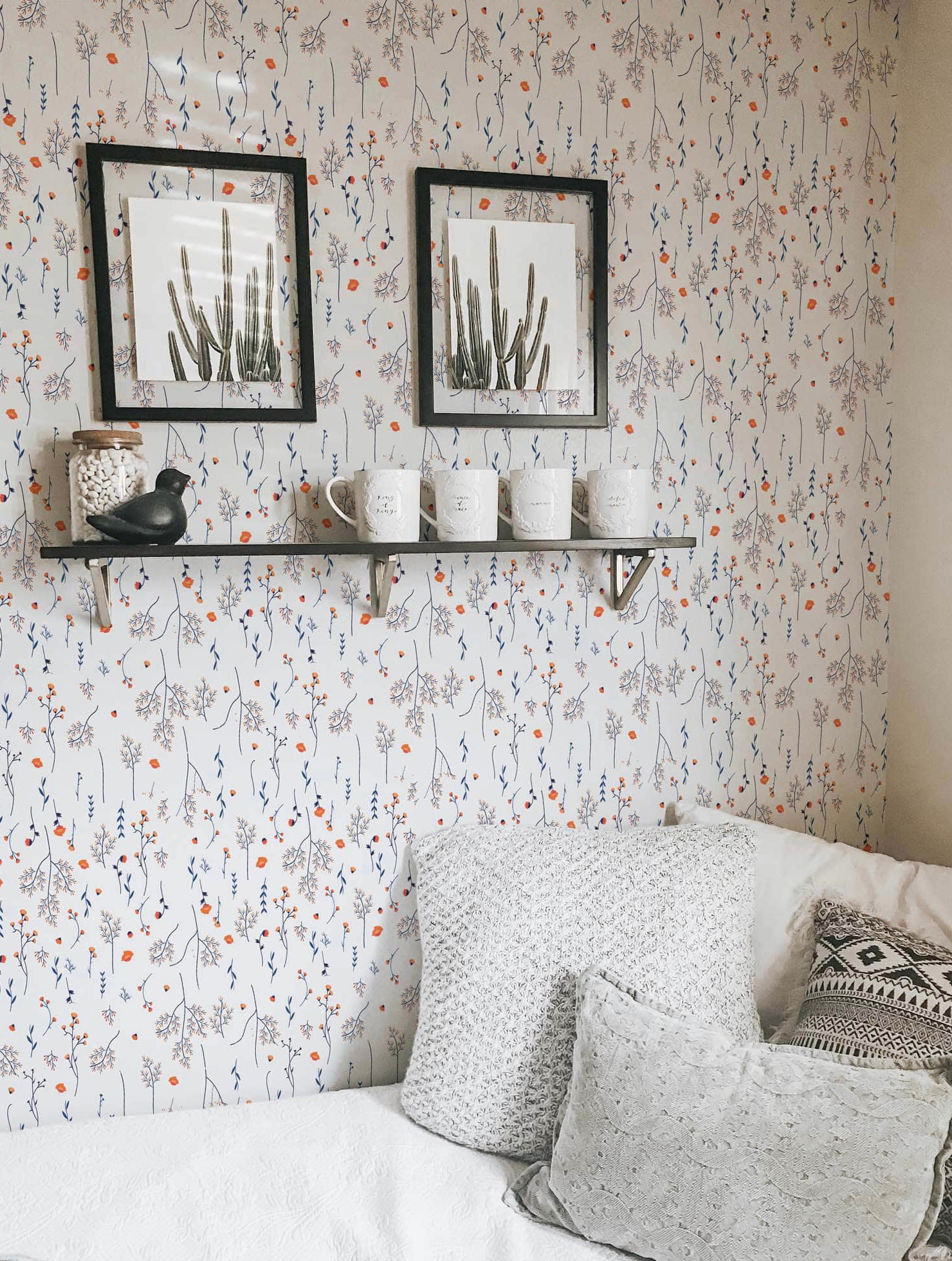 Minimalistic Flower Peel and Stick Wallpaper